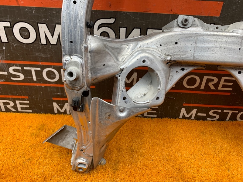 Балка поперечная (подрамник), 4210 рублей, Красноярск