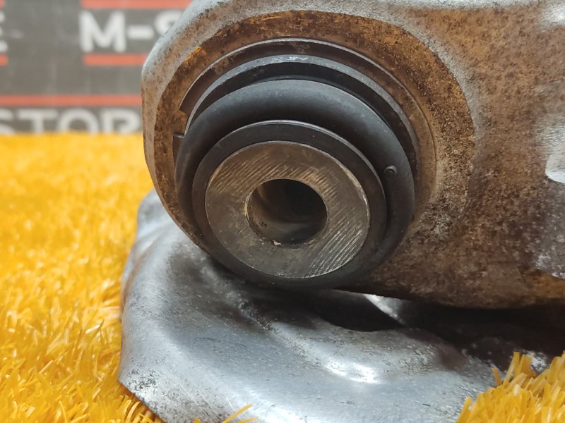 кулак поворотный, 1000 рублей, Красноярск