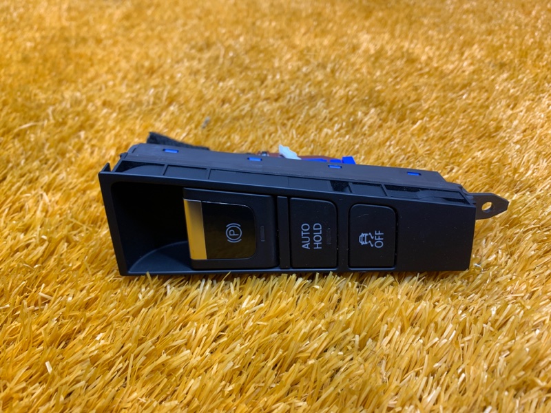 Кнопка стояночного тормоза, 790 рублей, Красноярск