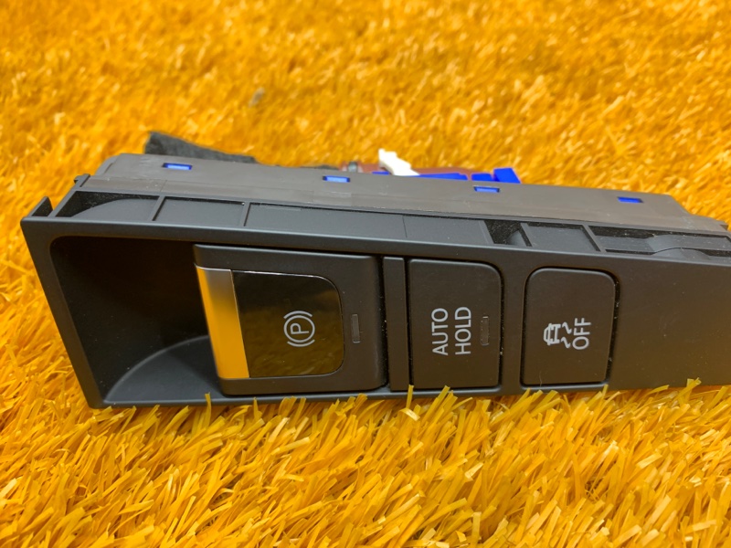 Кнопка стояночного тормоза, 790 рублей, Красноярск