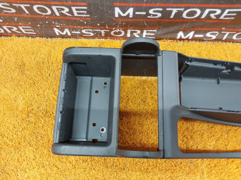 Консоль между сидений, 350 рублей, Красноярск