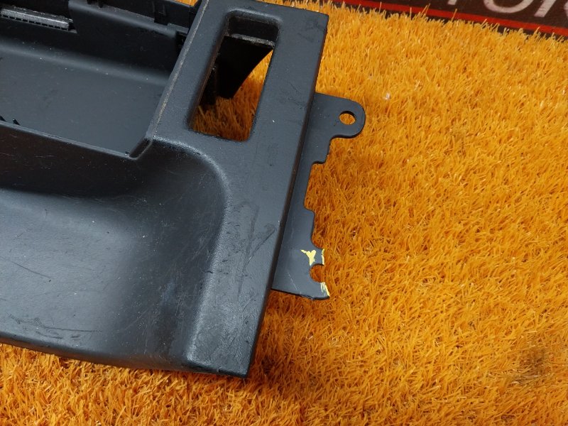 Консоль между сидений, 350 рублей, Красноярск