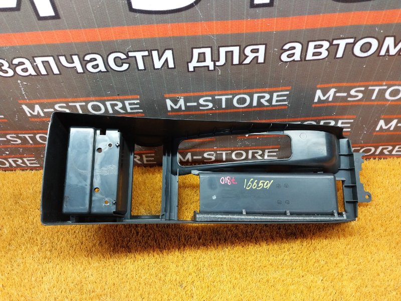 Консоль между сидений, 350 рублей, Красноярск