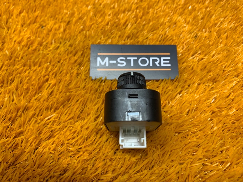 Кнопка регулировки зеркал, 500 рублей, Красноярск