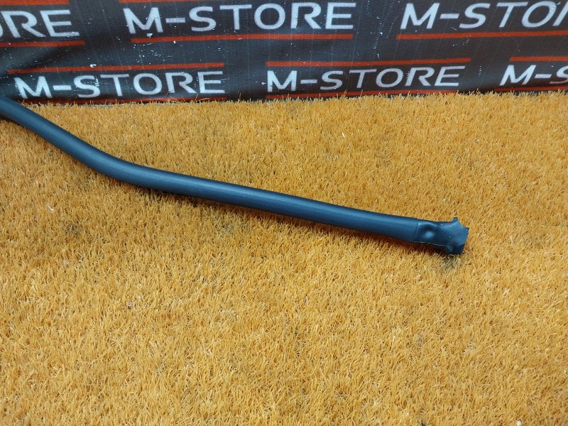 Уплотнитель капота, 930 рублей, Красноярск