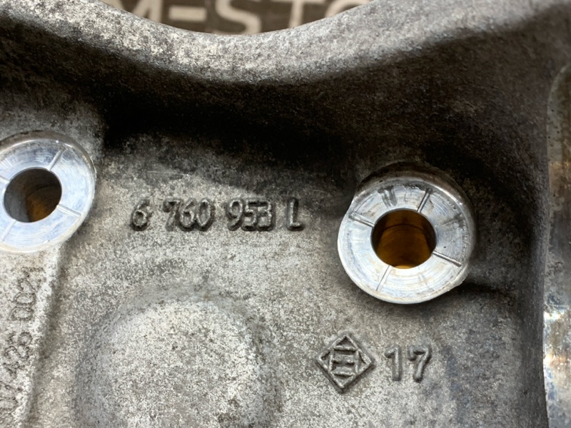 кулак поворотный, 1000 рублей, Красноярск