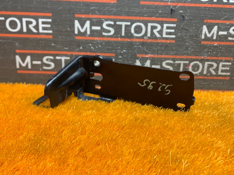 Кронштейн радиатора, 360 рублей, Красноярск