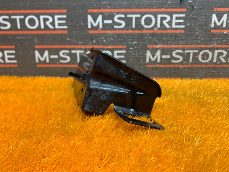 Кронштейн радиатора, 360 рублей, Красноярск