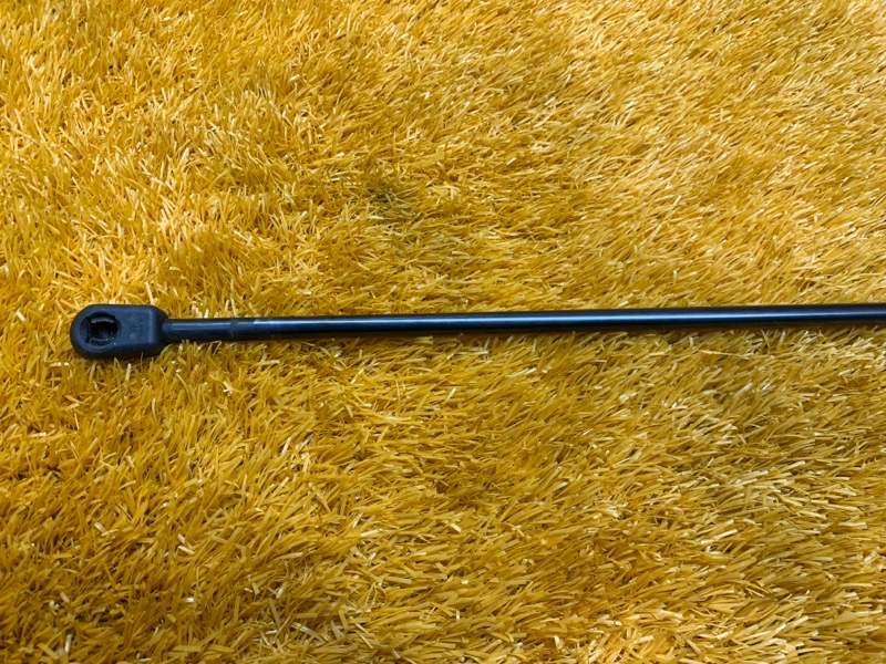 амортизатор капота, 300 рублей, Красноярск