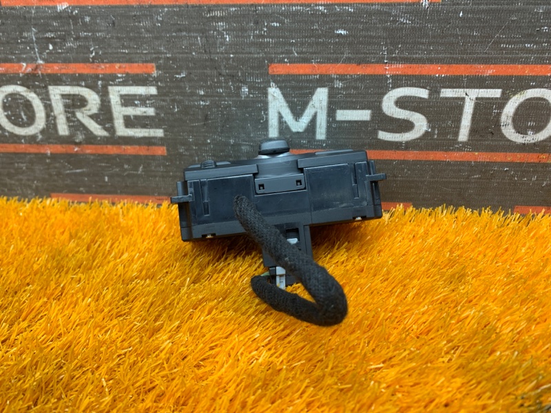 Переключатель света фар, 1000 рублей, Красноярск