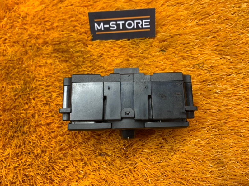 Переключатель света фар, 1000 рублей, Красноярск