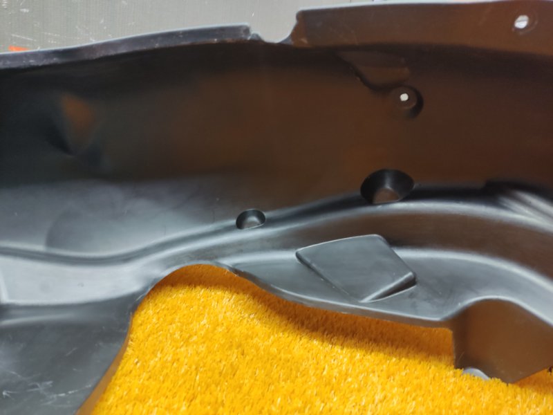 подкрылок, 1000 рублей, Красноярск