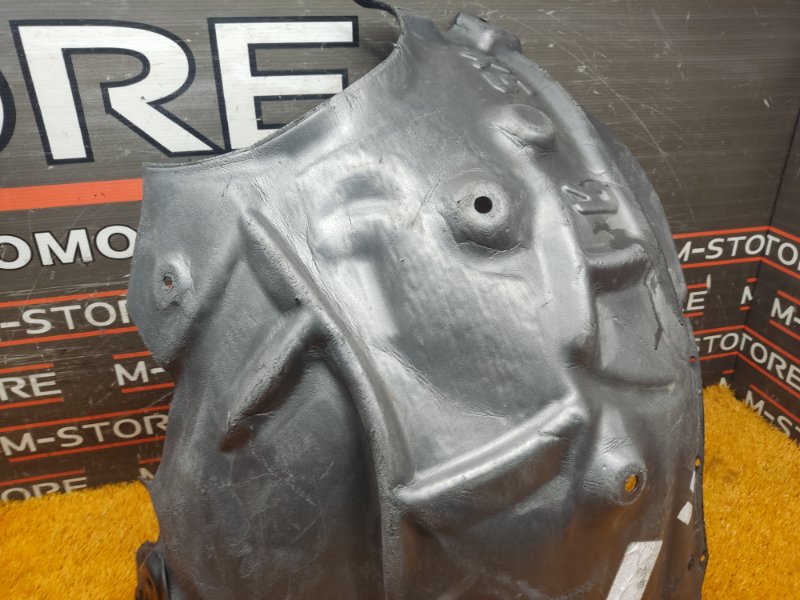 подкрылок, 1500 рублей, Красноярск