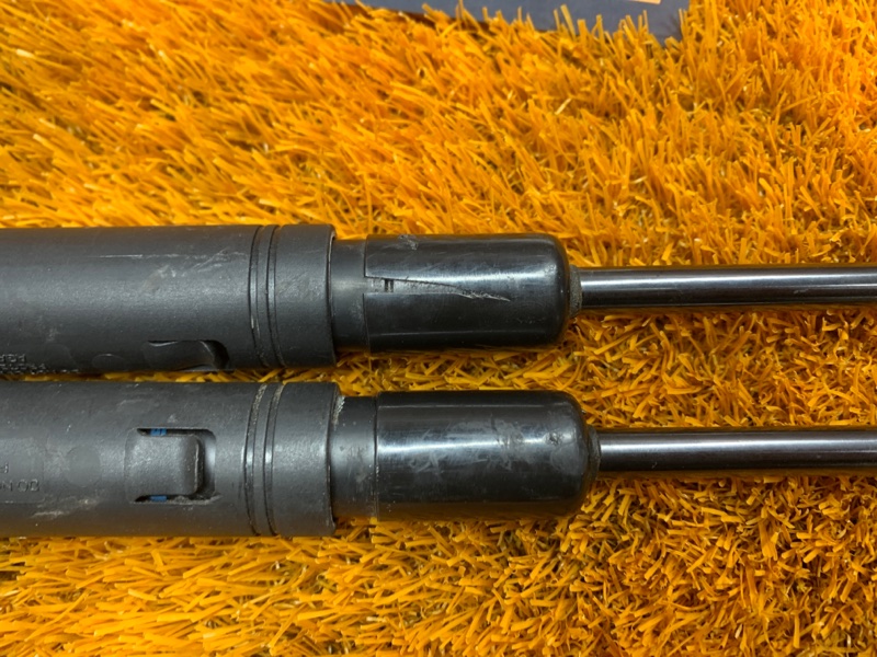 амортизатор капота, 1400 рублей, Красноярск