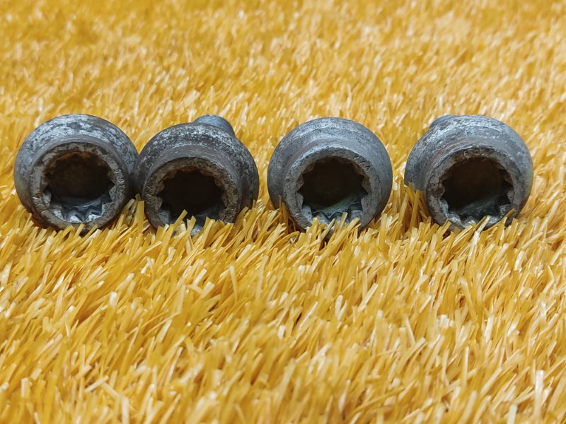 Болт суппорта, 290 рублей, Красноярск