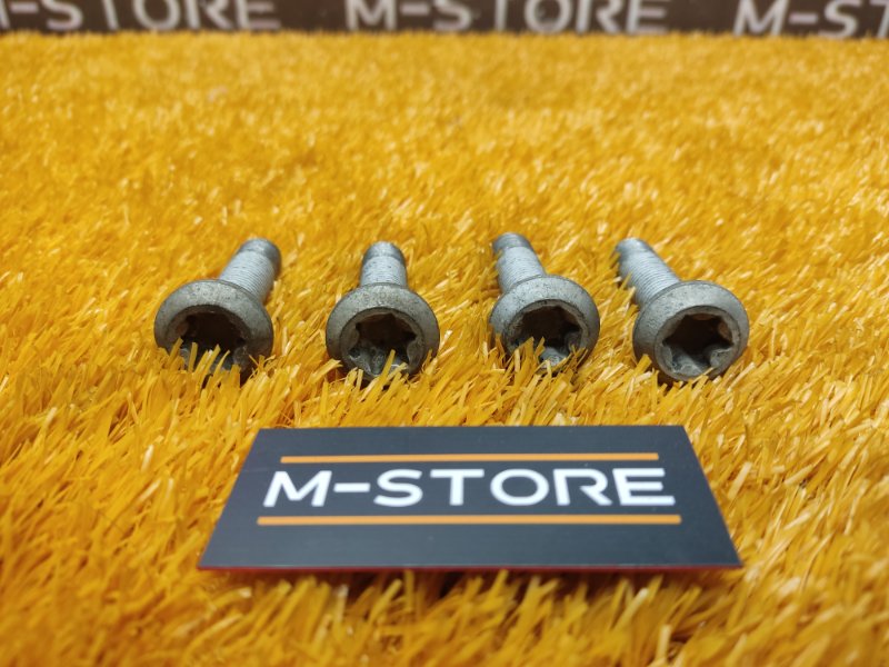 болт ступичный, 290 рублей, Красноярск