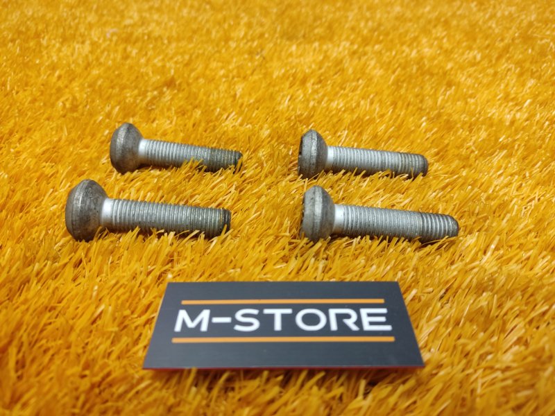 болт ступичный, 290 рублей, Красноярск