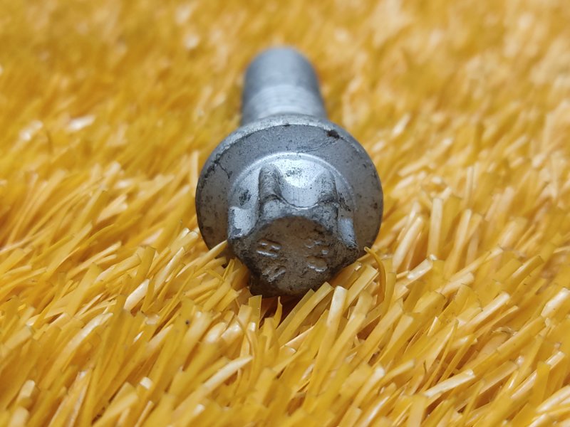 болт подвески, 60 рублей, Красноярск