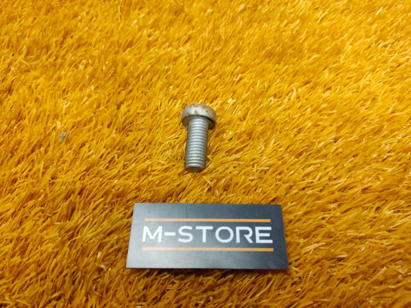 болт подвески, 50 рублей, Красноярск