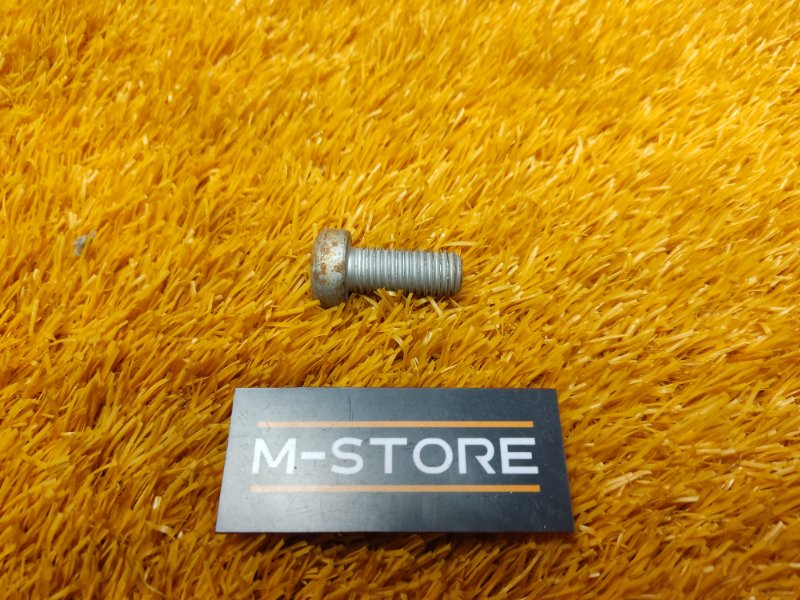 болт подвески, 50 рублей, Красноярск