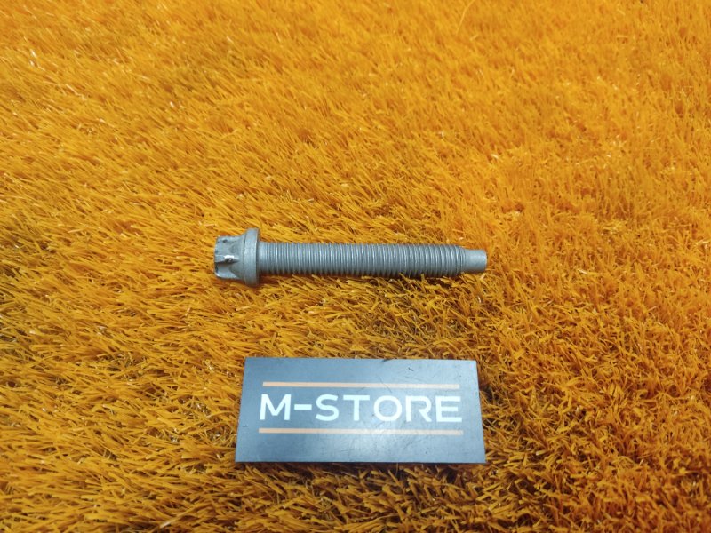 болт подвески, 50 рублей, Красноярск