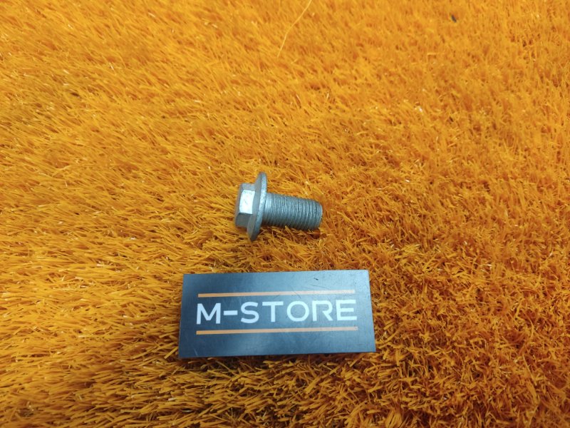 болт подвески, 50 рублей, Красноярск