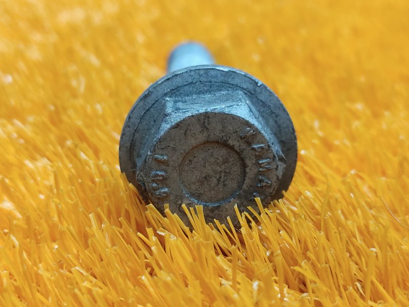 болт подвески, 120 рублей, Красноярск