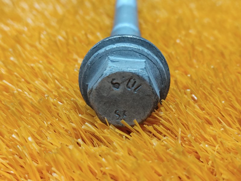 болт подвески, 100 рублей, Красноярск