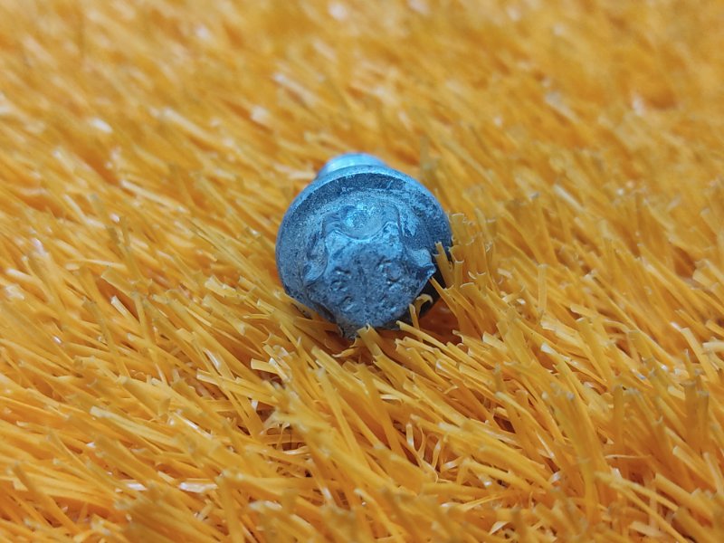 болт подвески, 50 рублей, Красноярск