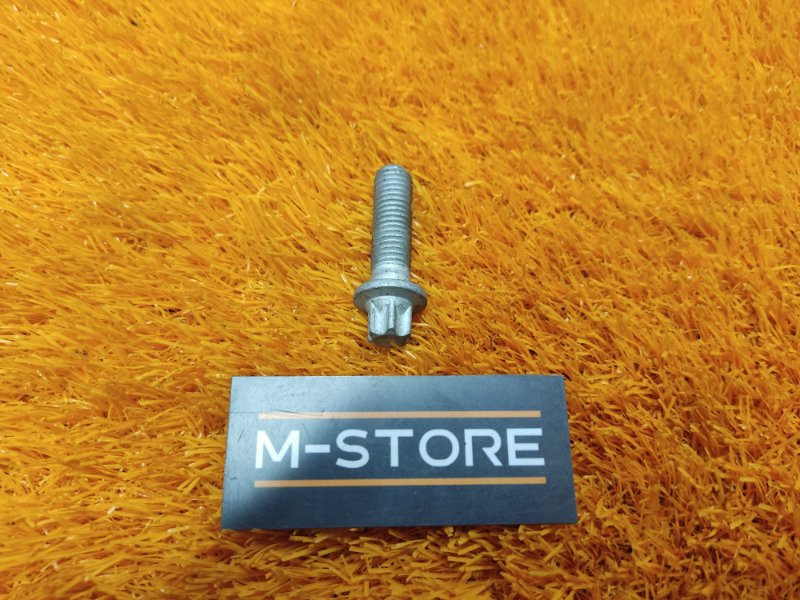 болт подвески, 50 рублей, Красноярск