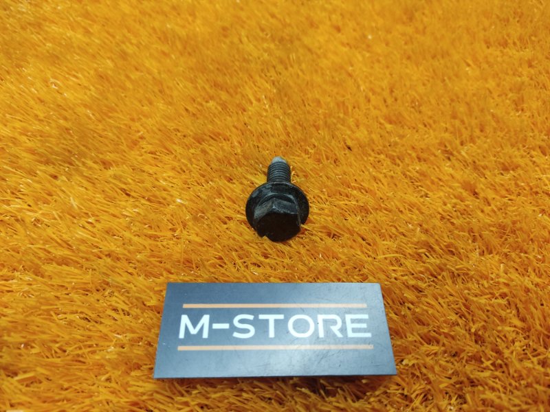 Болты и гайки дверей, 50 рублей, Красноярск