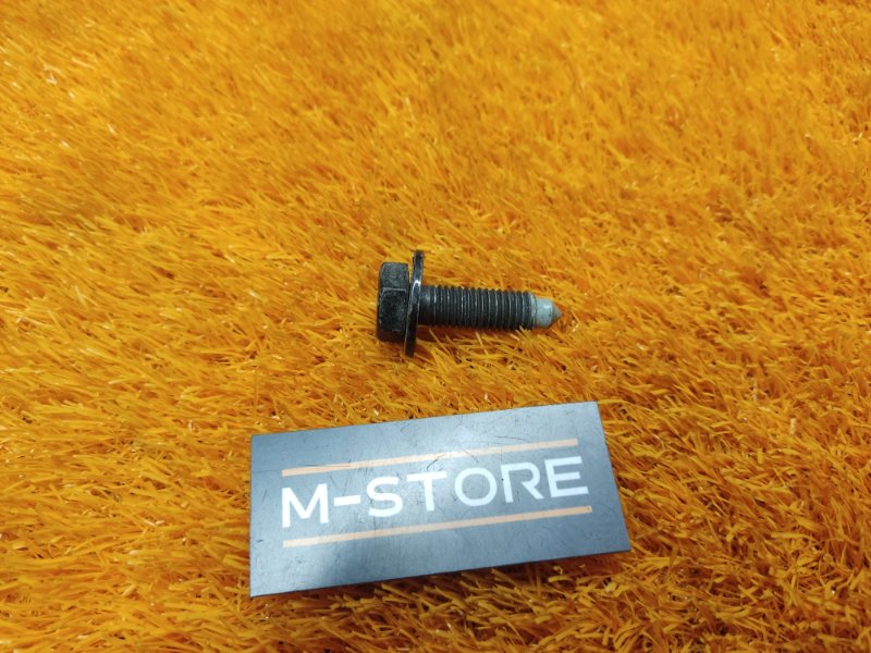 Болты и гайки дверей, 50 рублей, Красноярск