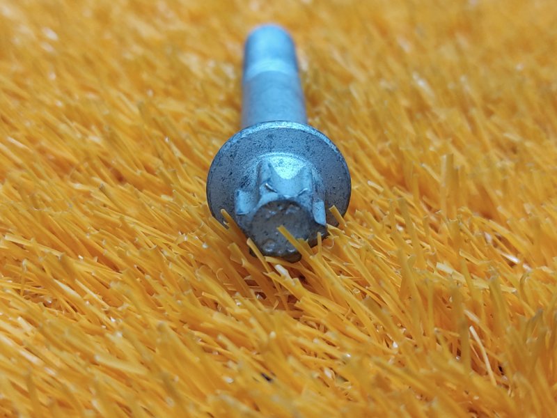 болт подвески, 70 рублей, Красноярск