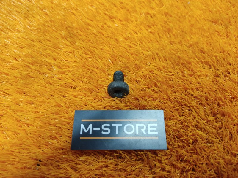 болт подвески, 50 рублей, Красноярск