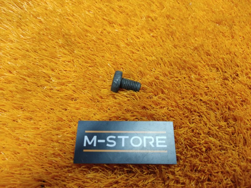 болт подвески, 50 рублей, Красноярск