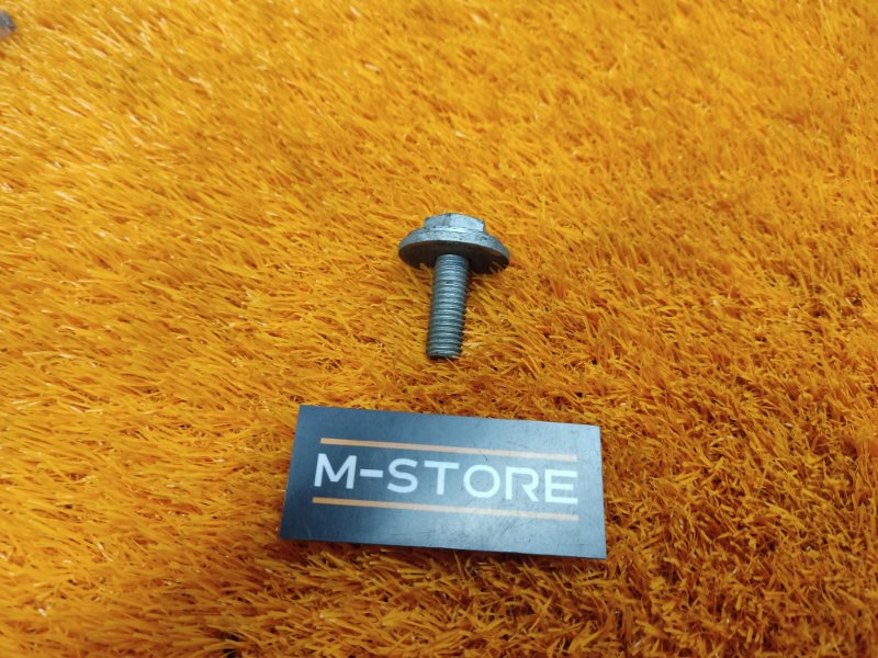 болт подвески, 50 рублей, Красноярск