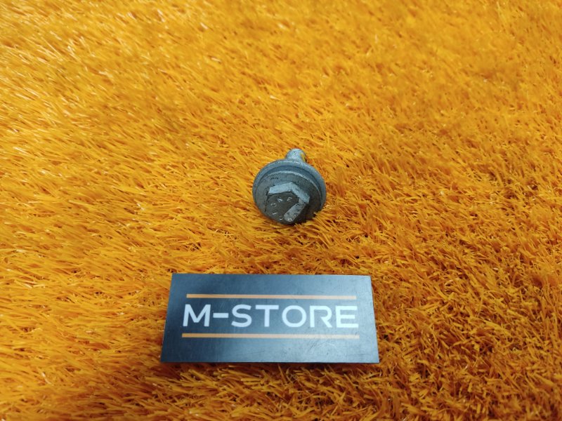 болт подвески, 50 рублей, Красноярск