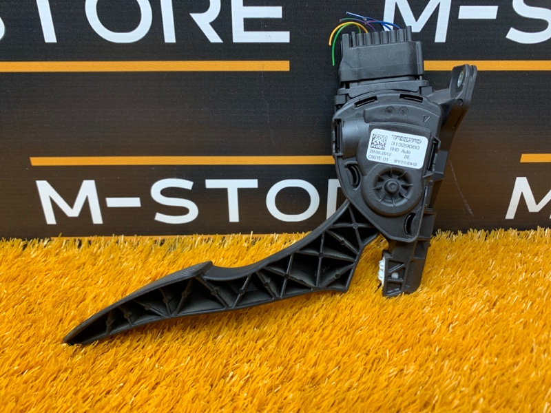 педаль газа, 1400 рублей, Красноярск