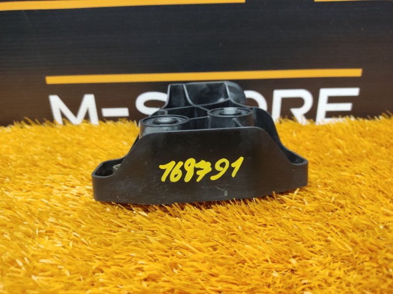 крепление бампера, 380 рублей, Красноярск