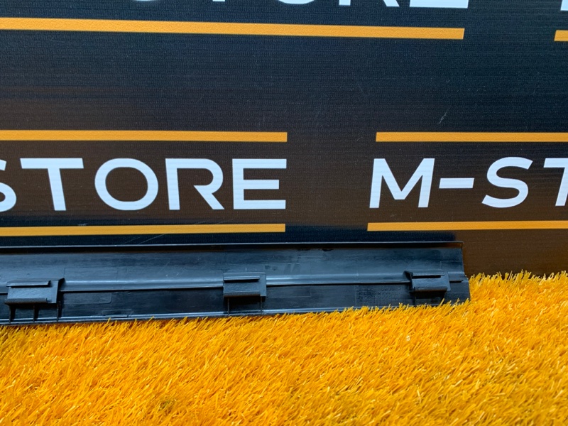 Накладка на порог салона, 330 рублей, Красноярск