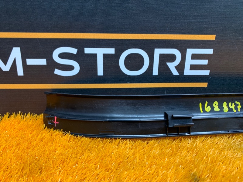 Накладка на порог салона, 330 рублей, Красноярск