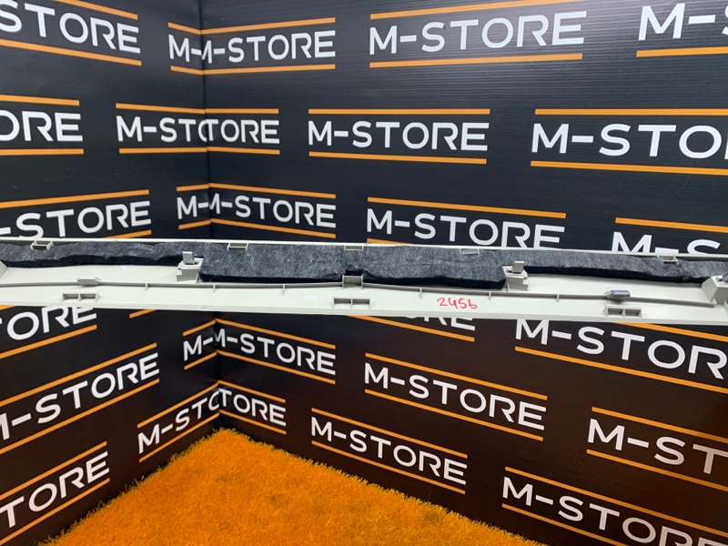 обшивка двери багажника, 670 рублей, Красноярск