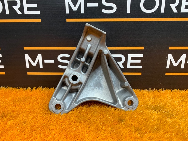 Кронштейн подушки двигателя, 910 рублей, Красноярск