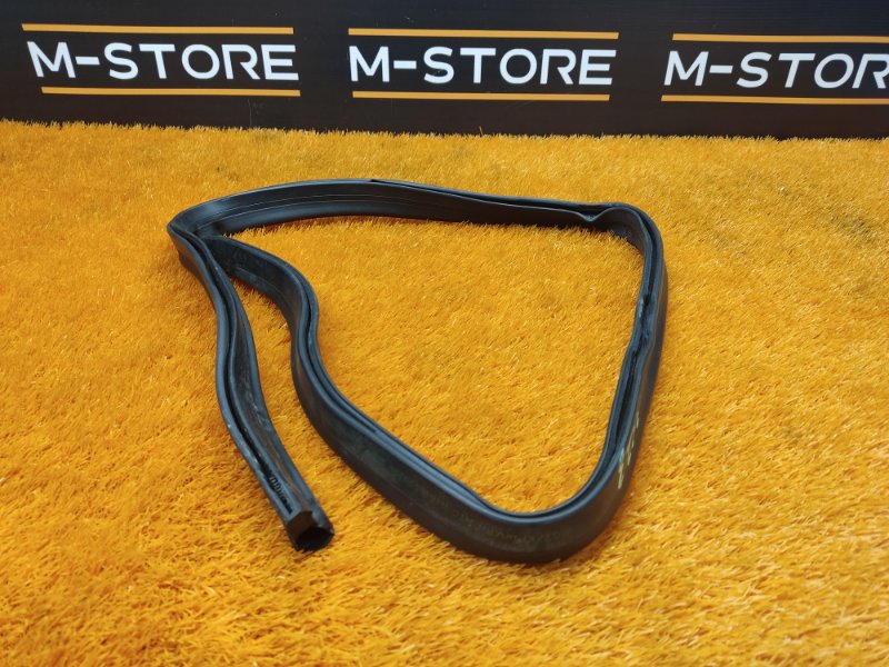 Уплотнитель капота, 510 рублей, Красноярск