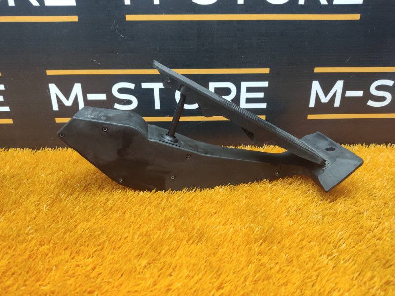 педаль газа, 500 рублей, Красноярск