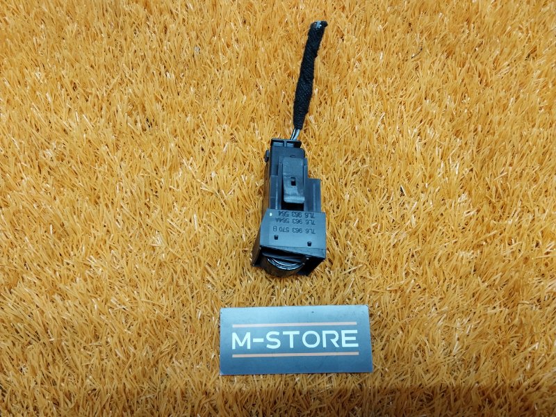 Кнопка подогрева сидений, 200 рублей, Красноярск