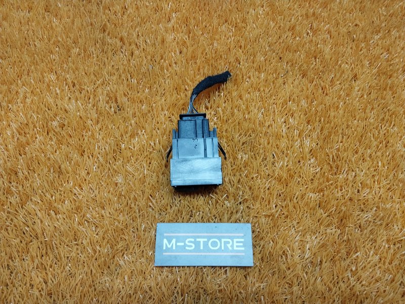 Кнопка подогрева сидений, 200 рублей, Красноярск