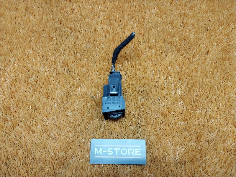 Кнопка подогрева сидений, 200 рублей, Красноярск