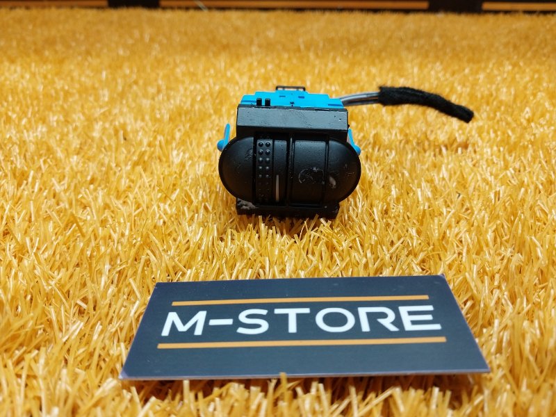 Кнопка освещения панели приборов, 200 рублей, Красноярск