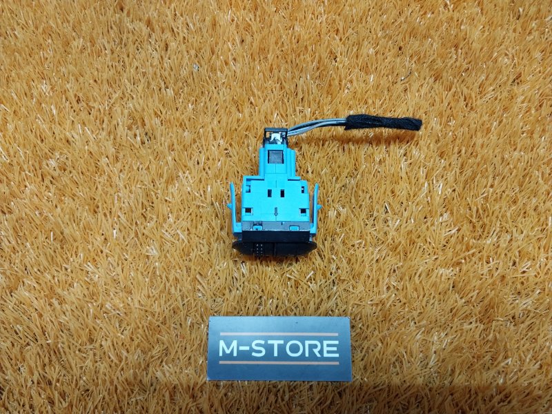 Кнопка освещения панели приборов, 200 рублей, Красноярск